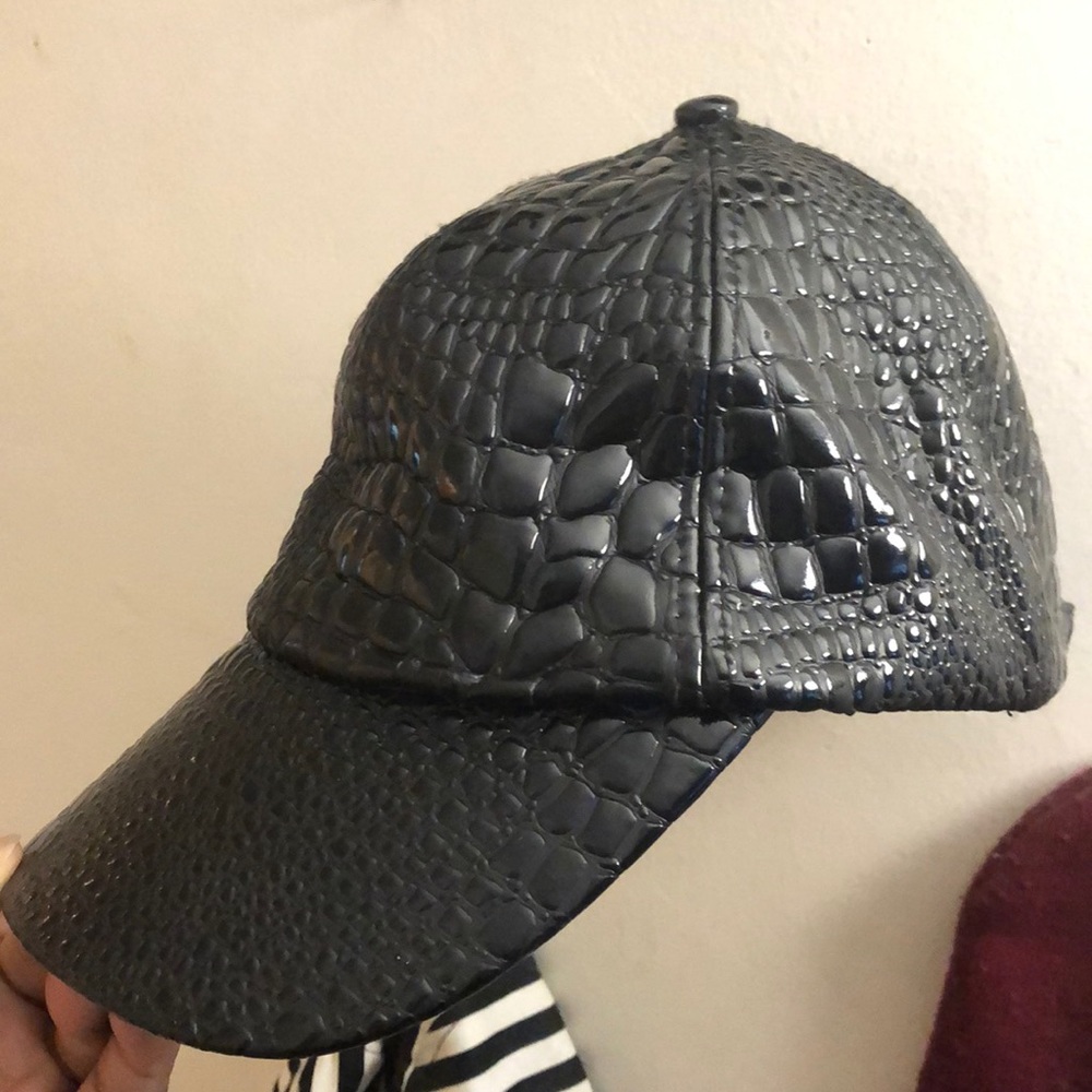 Patent leather cap